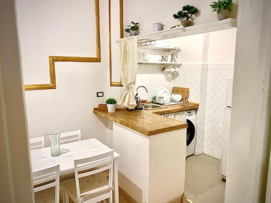 Lovely And Cozy Central Apartment In The Best Position Флоренція Екстер'єр фото